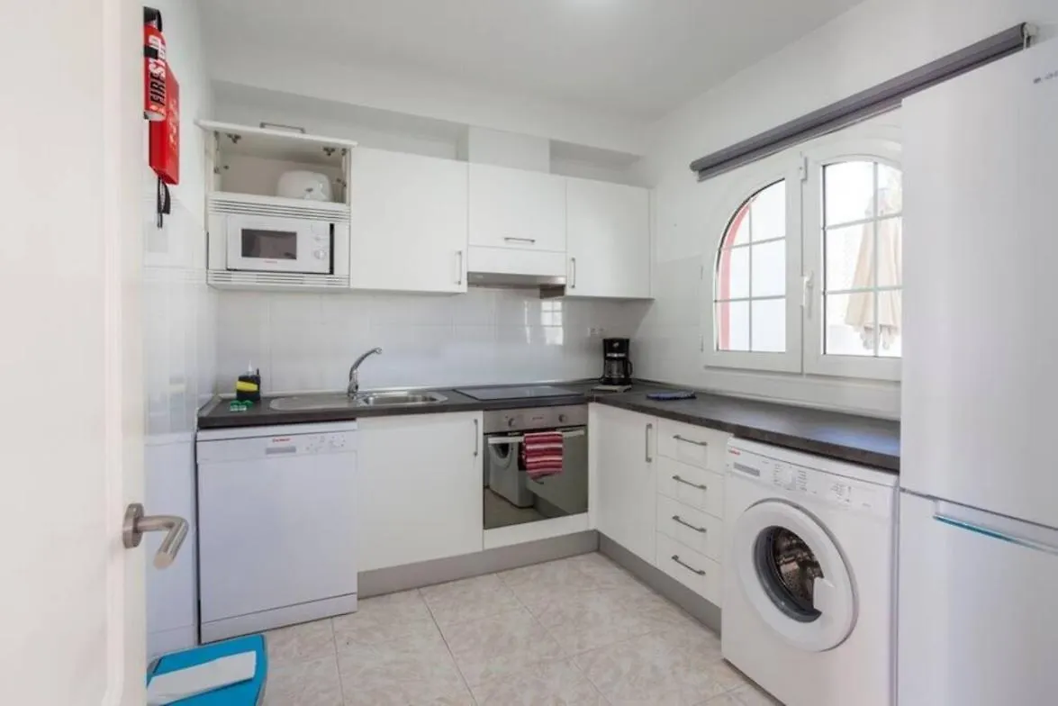 Corralejo Beach Villa Tierra- Sea View, Private Pool, Bbq & Wifi By Amazzzing Travel 0*,