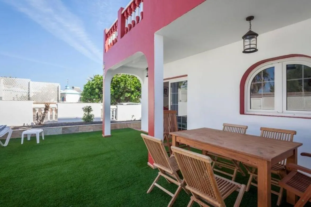 Corralejo Beach Villa Tierra- Sea View, Private Pool, Bbq & Wifi By Amazzzing Travel 0*,