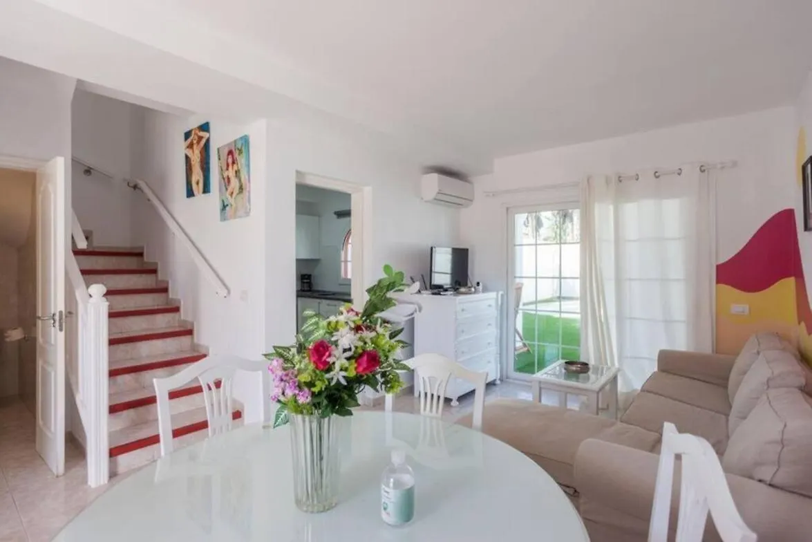 Corralejo Beach Villa Tierra- Sea View, Private Pool, Bbq & Wifi By Amazzzing Travel 0*,